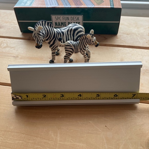 5-pc FUN desk name plate 😆.  Name plate holder w/5 name & “sayings” plates. - Picture 6 of 8